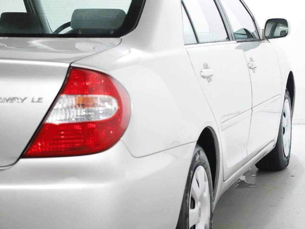 2004 Toyota Camry Image 39