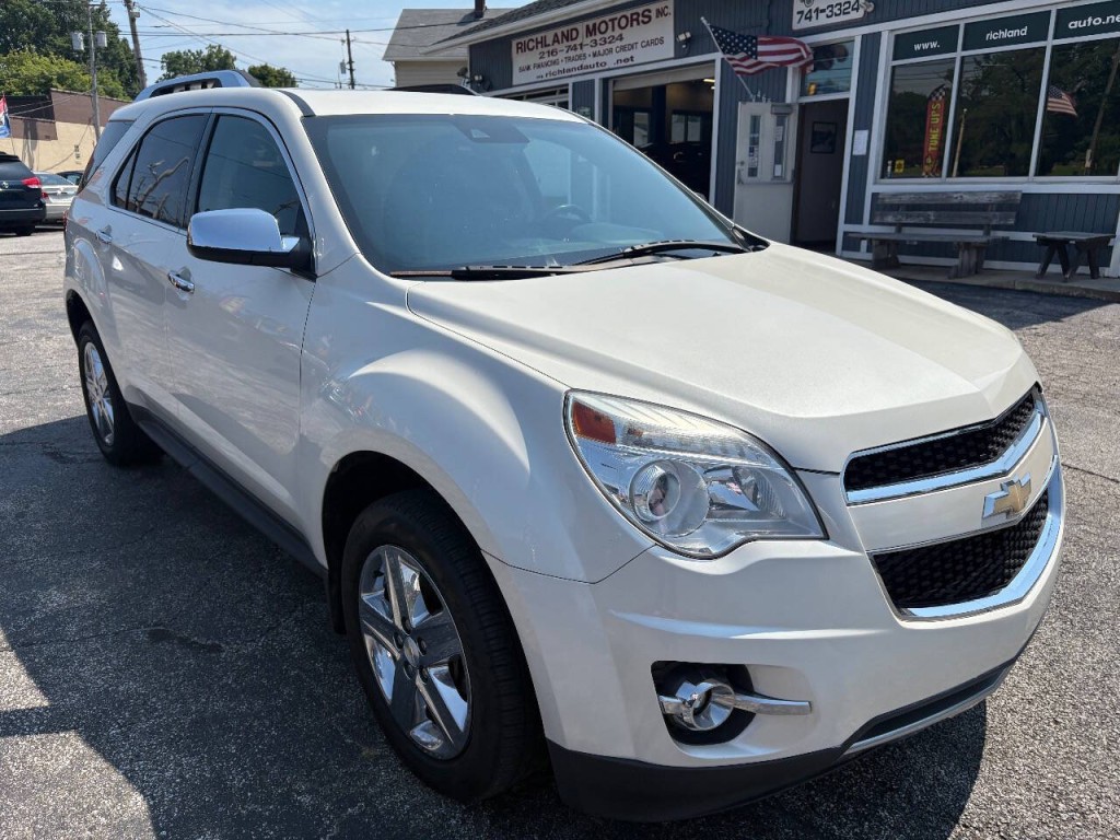 2015 Chevrolet Equinox Image 2
