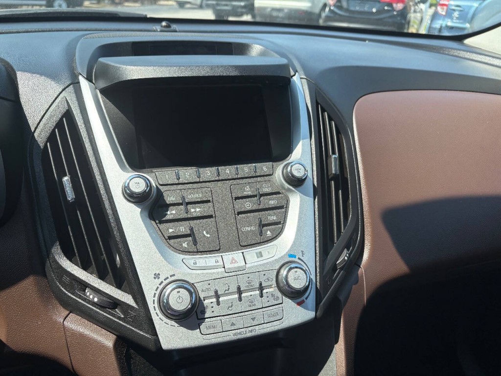 2015 Chevrolet Equinox Image 19