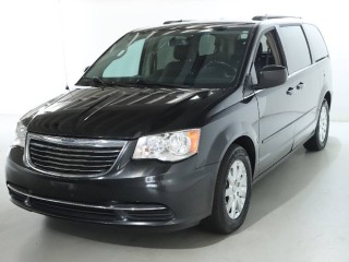Image for 2016 Chrysler Town & Country LX ID: 6739861
