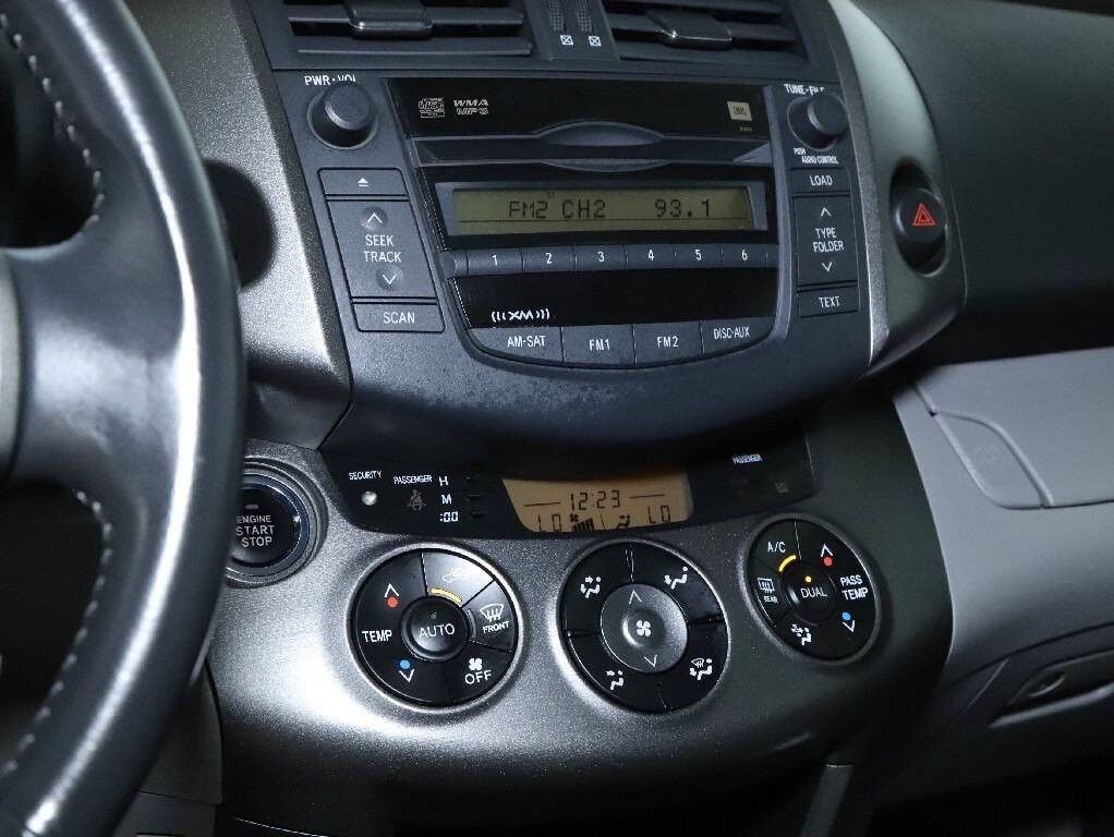 2010 Toyota Rav4 Image 25
