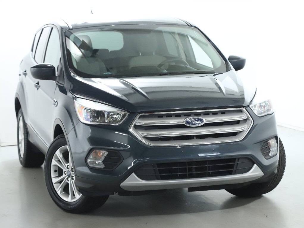 2019 Ford Escape Image 2