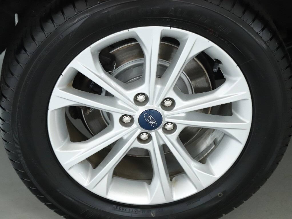 2019 Ford Escape Image 12