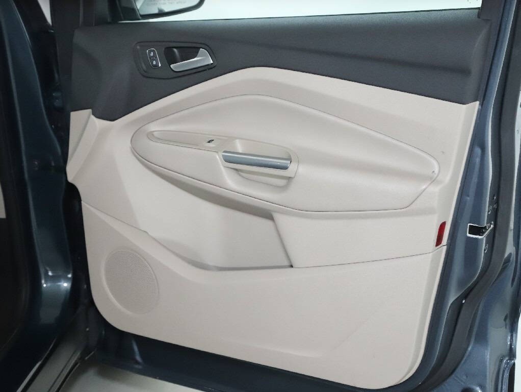 2019 Ford Escape Image 32