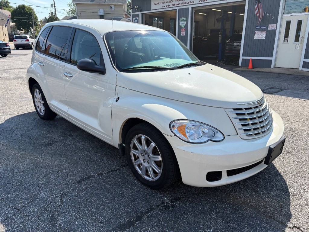 2007 Chrysler PT Cruiser Image 3