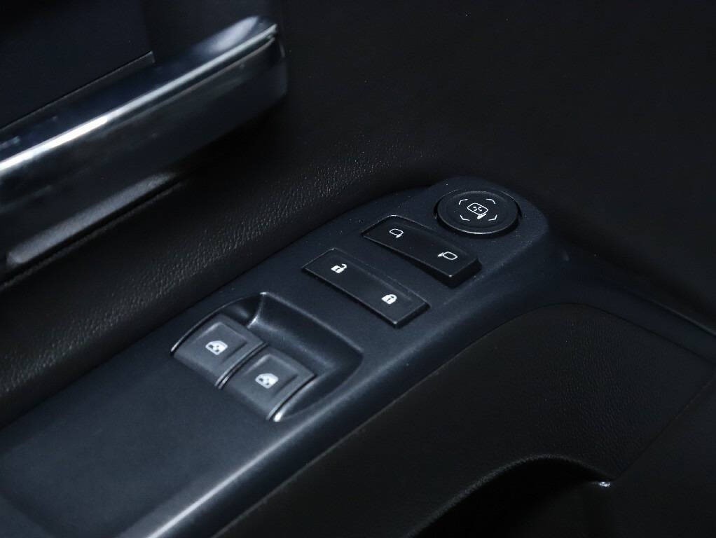 2018 Chevrolet Silverado 1500 Image 14