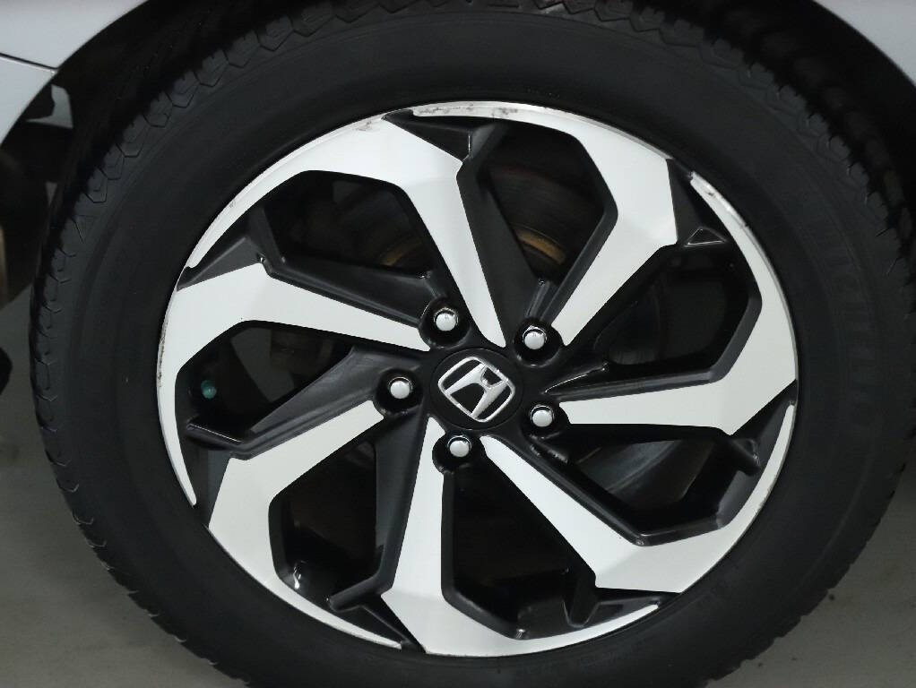 2016 Honda Accord Image 12