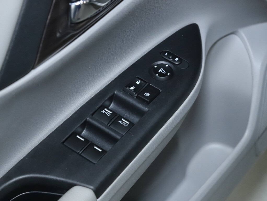 2016 Honda Accord Image 16