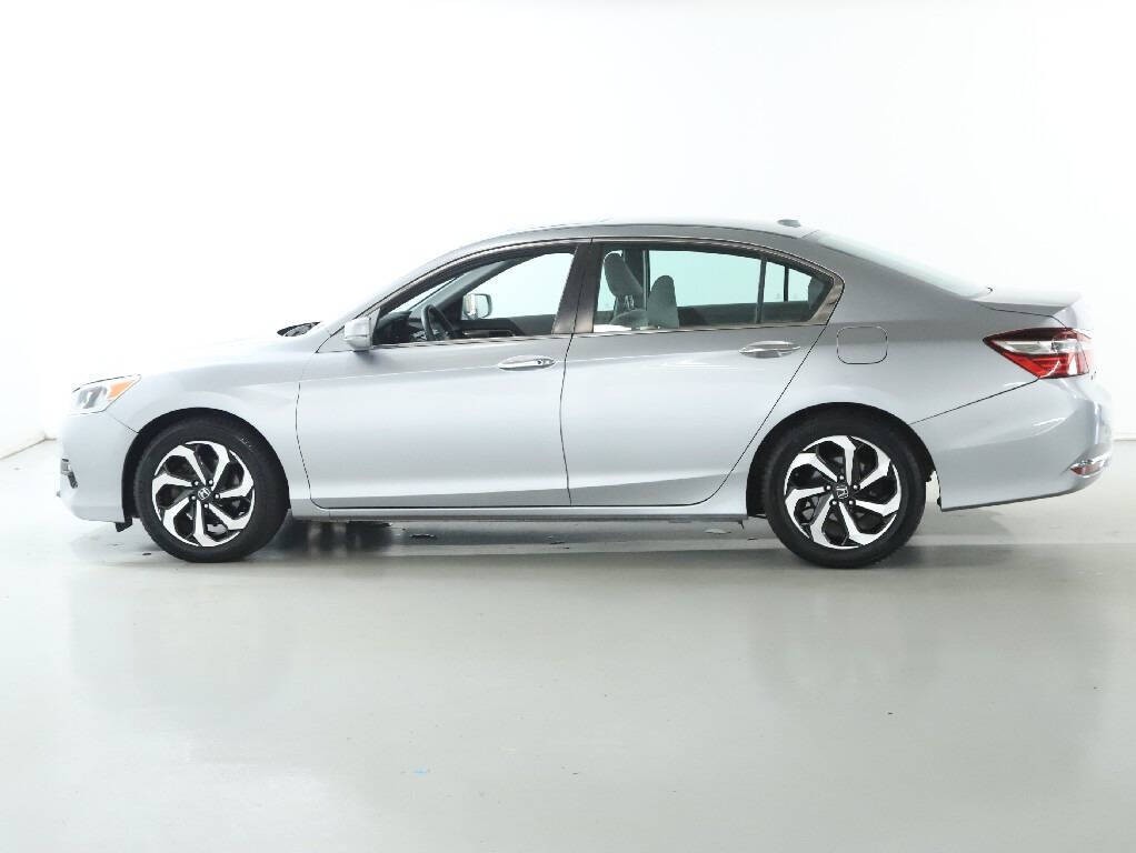 2016 Honda Accord Image 38