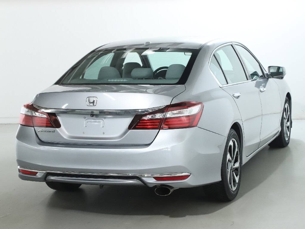 2016 Honda Accord Image 46