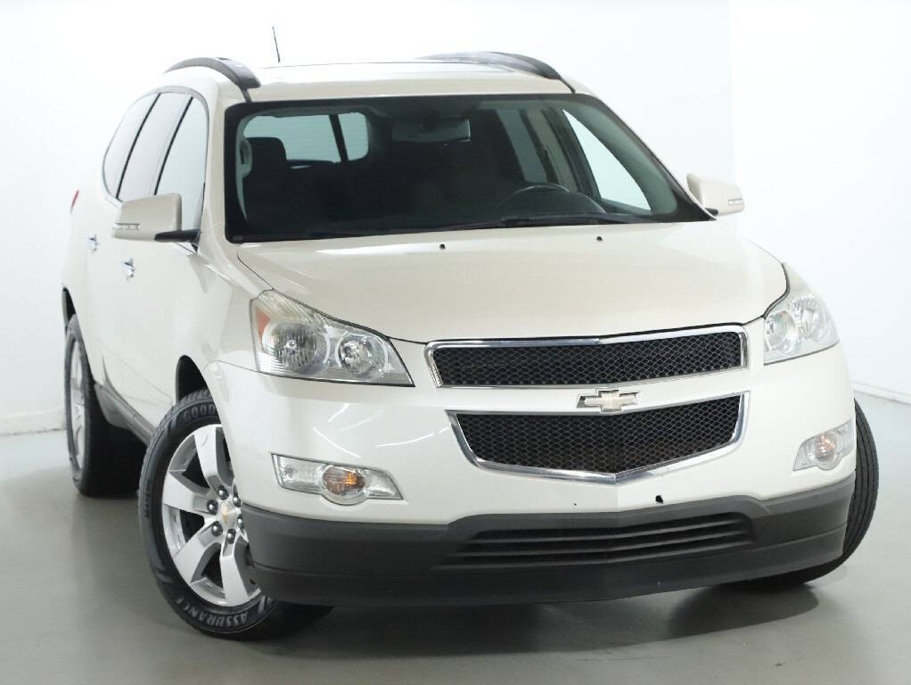 2012 Chevrolet Traverse Image 2