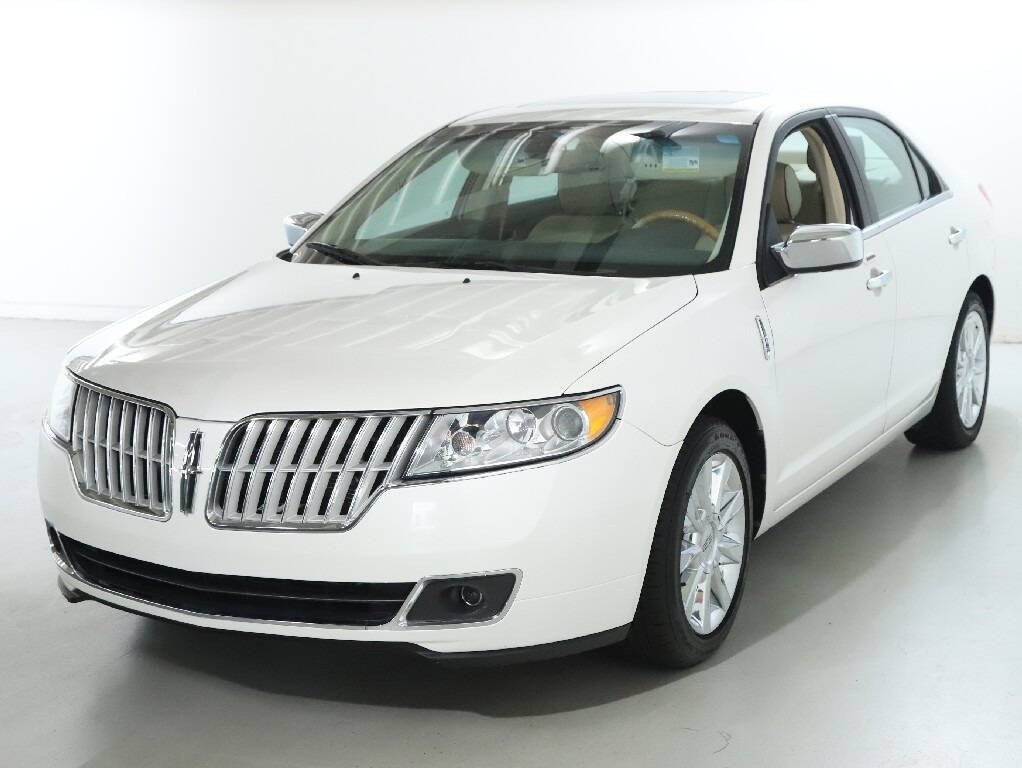 2011 Lincoln MKZ Image 1