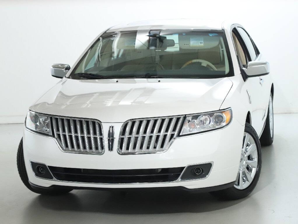 2011 Lincoln MKZ Image 3