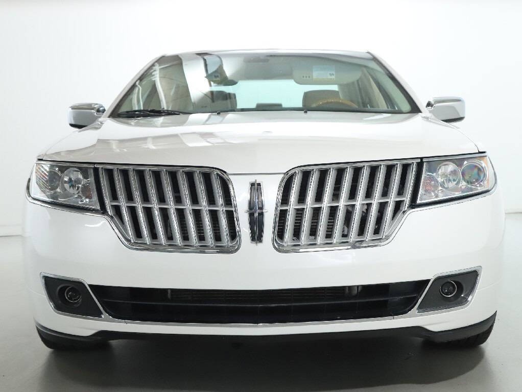 2011 Lincoln MKZ Image 5