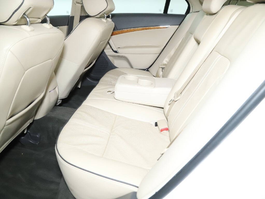 2011 Lincoln MKZ Image 14