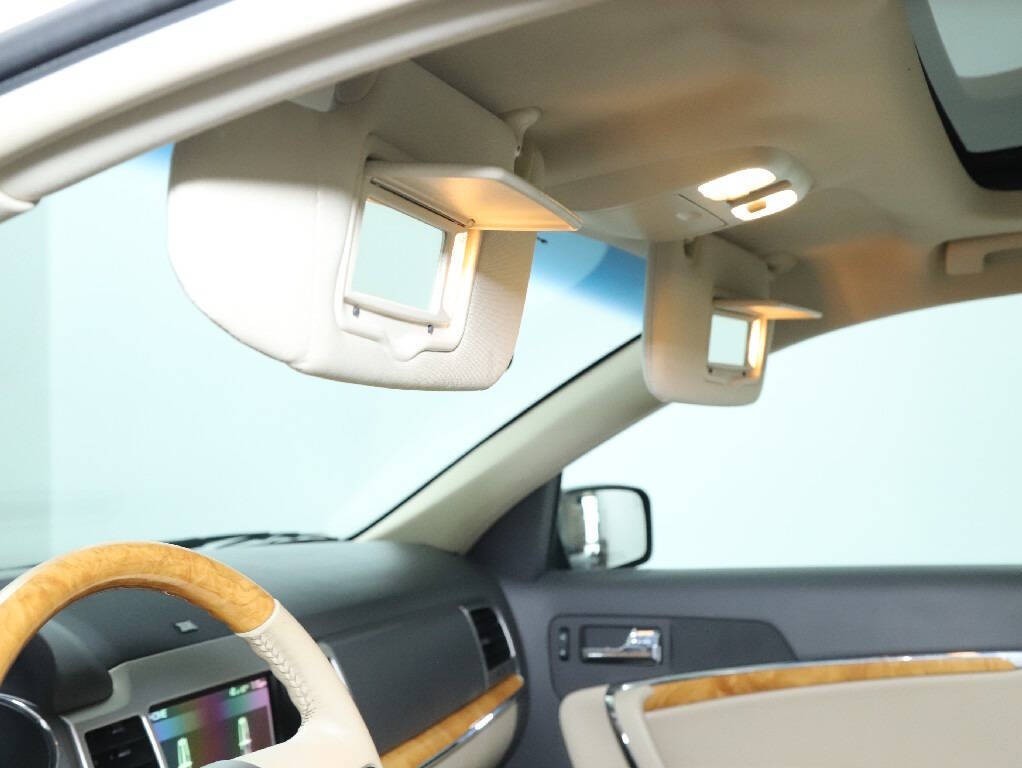2011 Lincoln MKZ Image 19