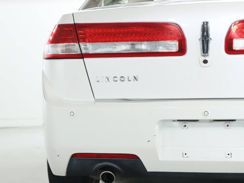 2011 Lincoln MKZ Image 43