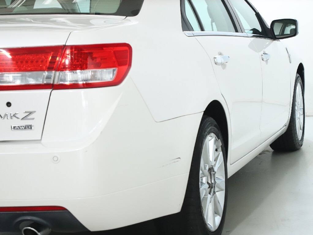 2011 Lincoln MKZ Image 45