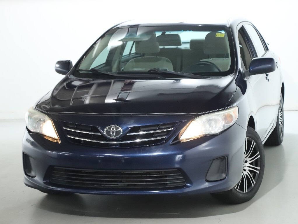 2013 Toyota Corolla Image 3