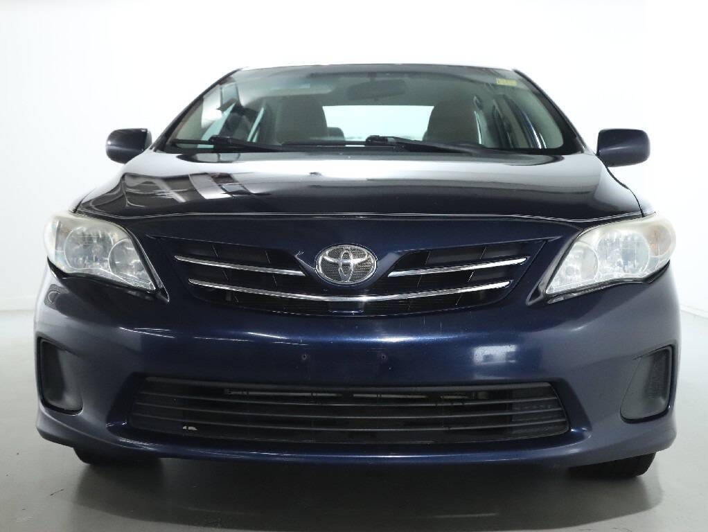 2013 Toyota Corolla Image 5
