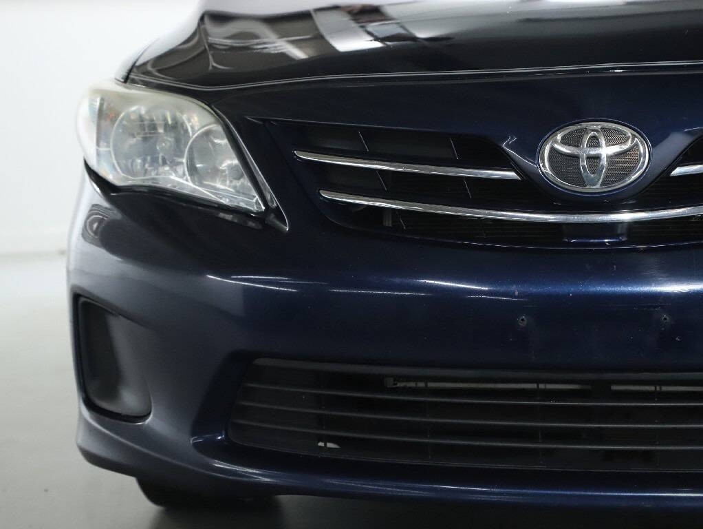 2013 Toyota Corolla Image 6