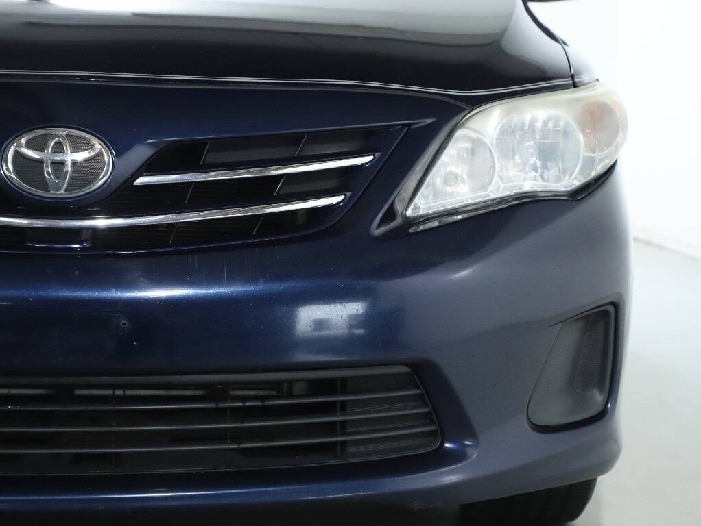 2013 Toyota Corolla Image 7