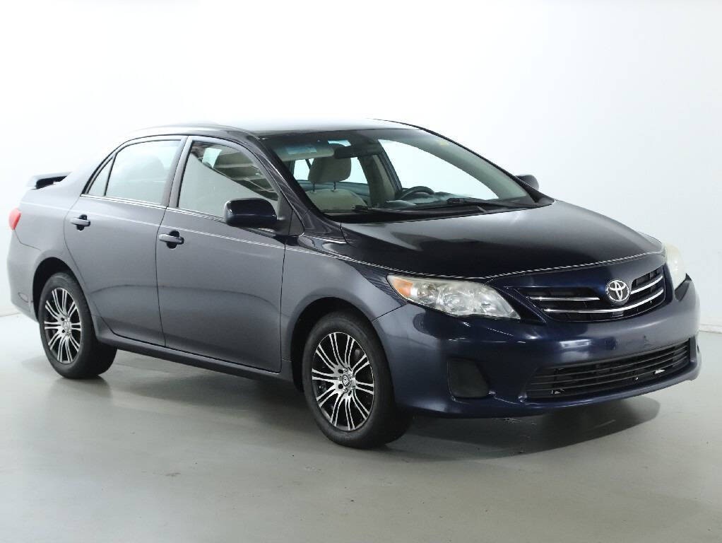 2013 Toyota Corolla Image 9