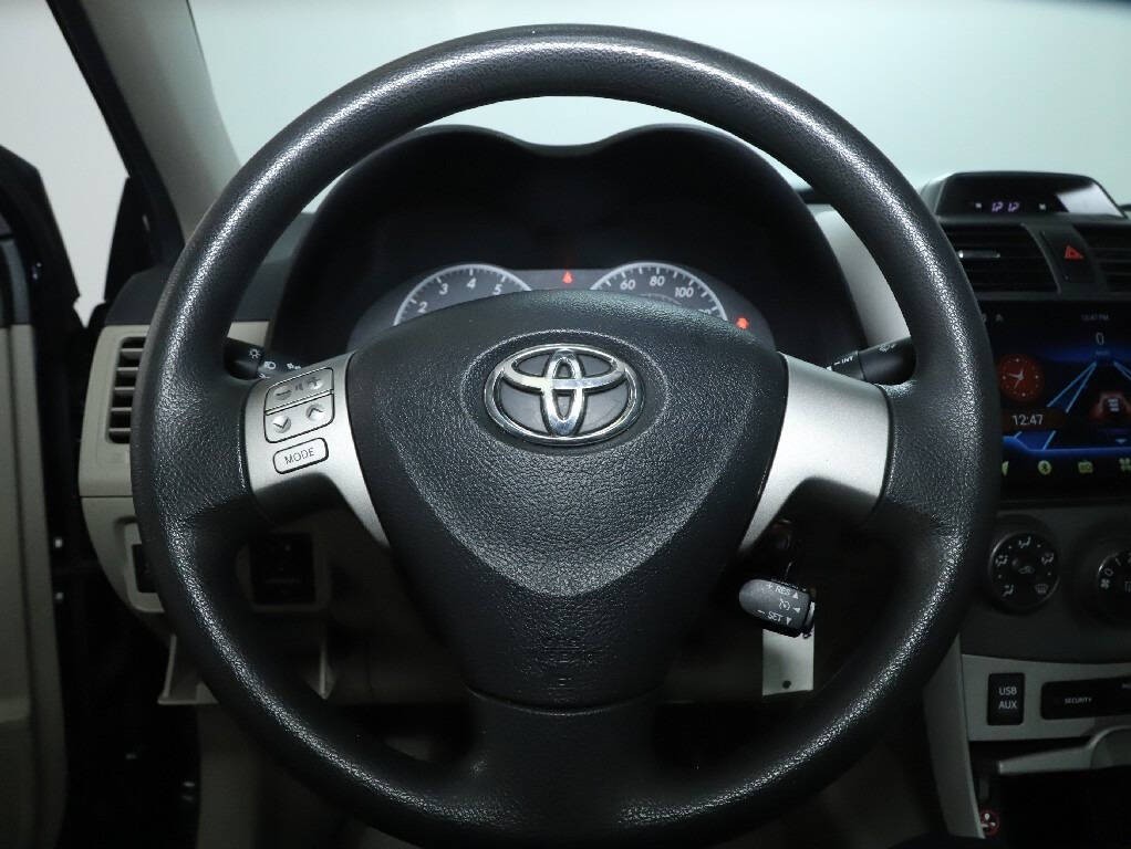 2013 Toyota Corolla Image 21
