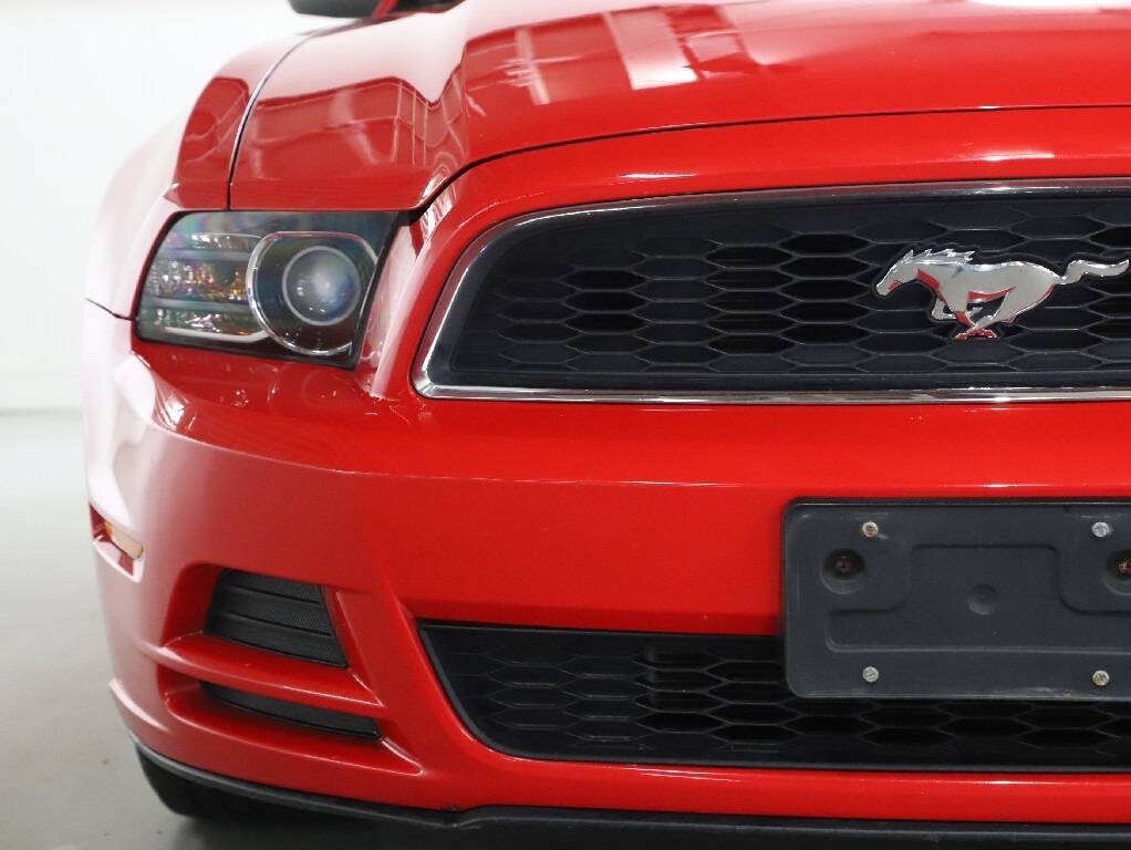 2013 Ford Mustang Image 6