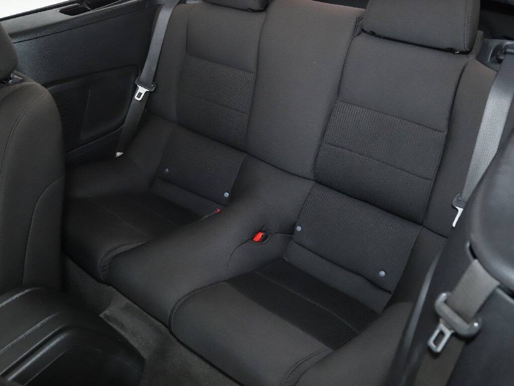 2013 Ford Mustang Image 16