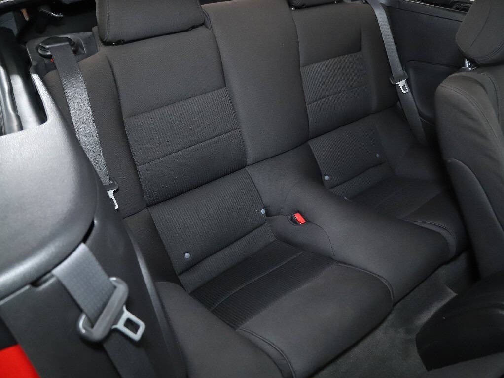 2013 Ford Mustang Image 31