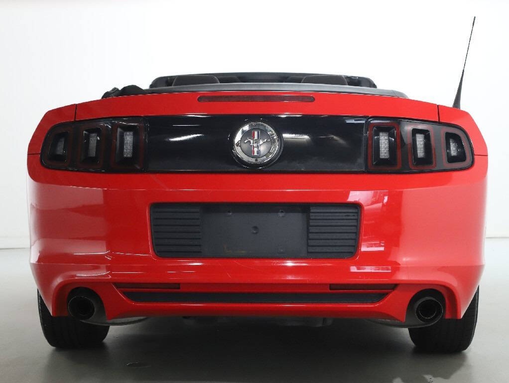 2013 Ford Mustang Image 39