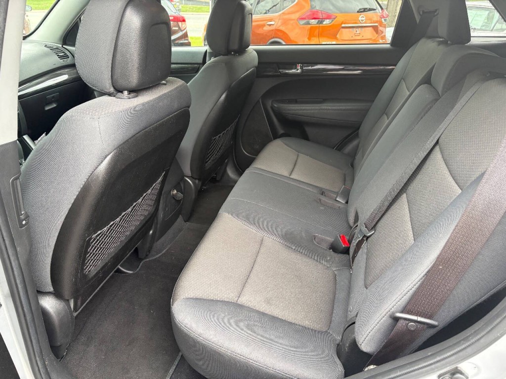 2013 Kia Sorento Image 10