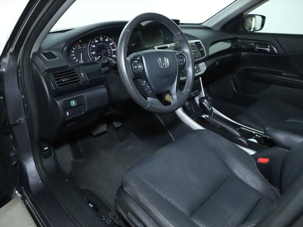 2014 Honda Accord Image 17