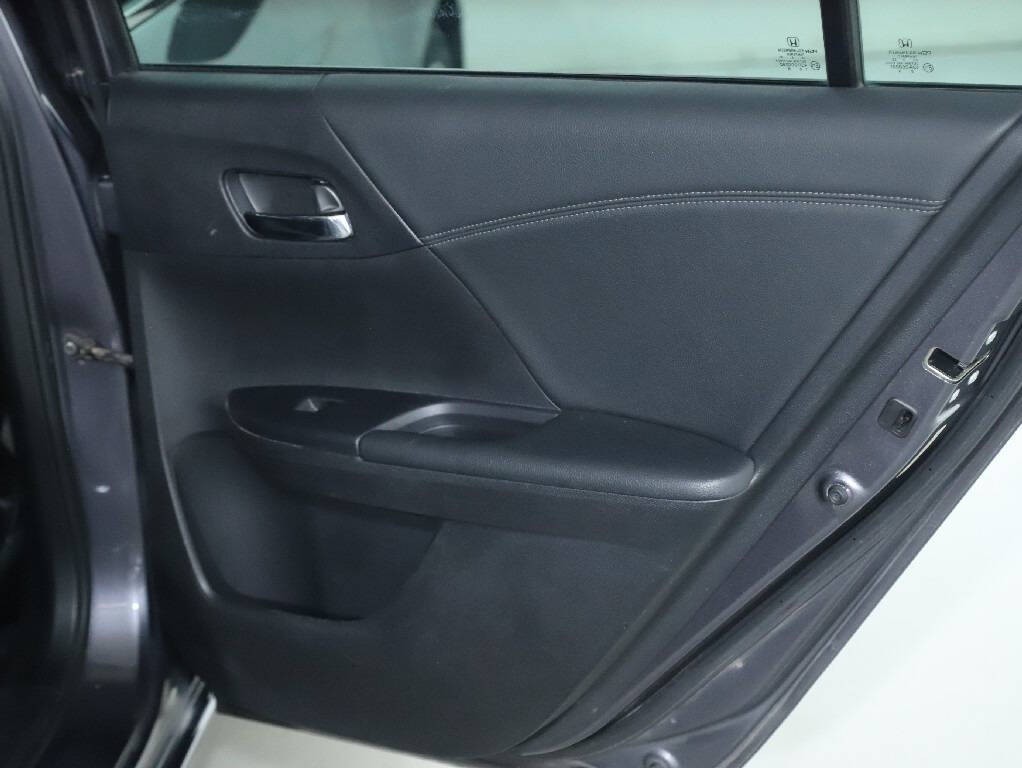 2014 Honda Accord Image 31