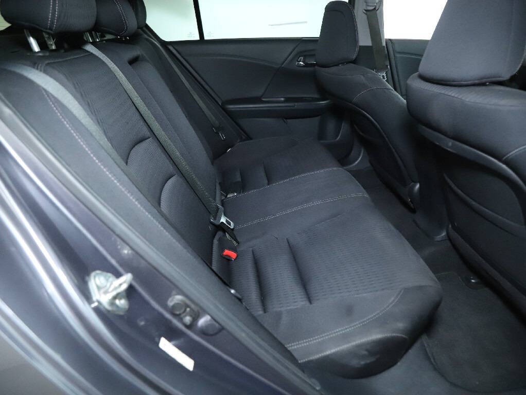 2014 Honda Accord Image 32