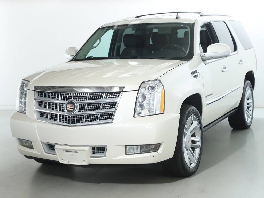 2014 Cadillac Escalade Image 3