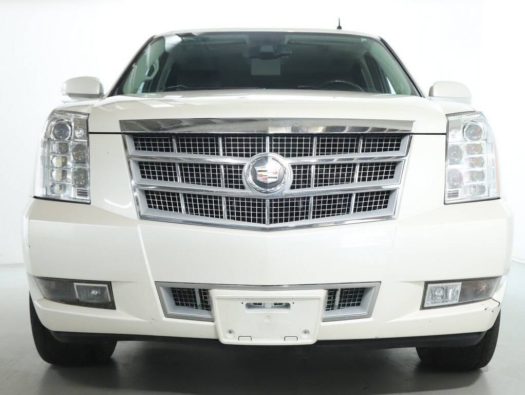 2014 Cadillac Escalade Image 5