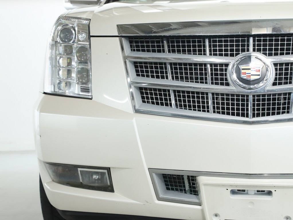 2014 Cadillac Escalade Image 6