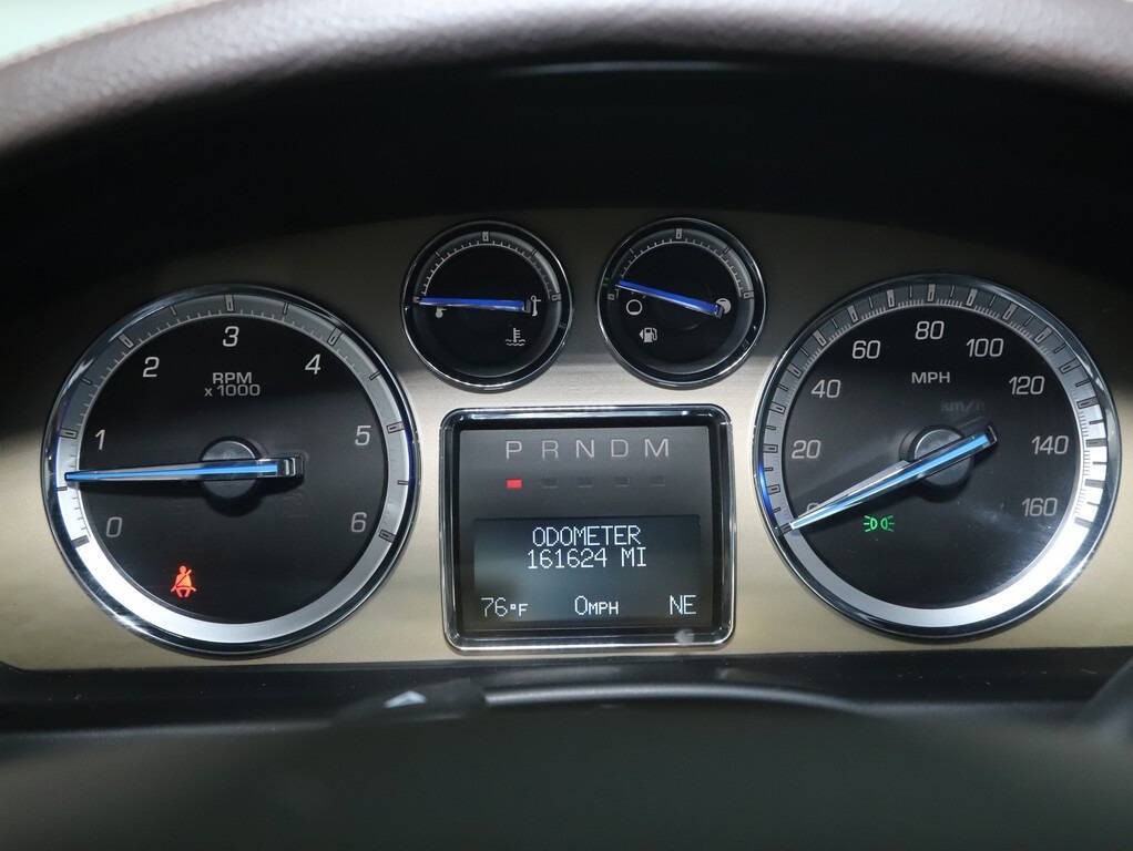 2014 Cadillac Escalade Image 27