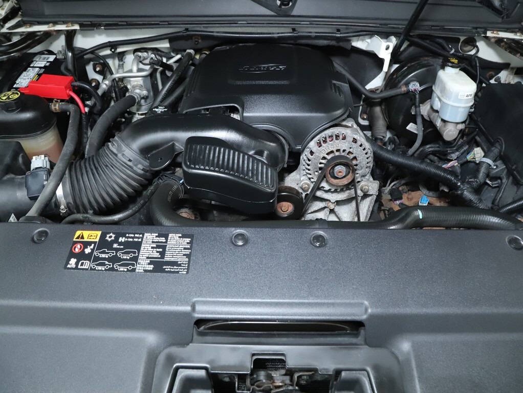 2014 Cadillac Escalade Image 38