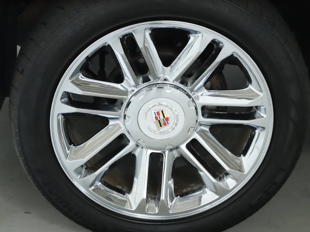 2014 Cadillac Escalade Image 40