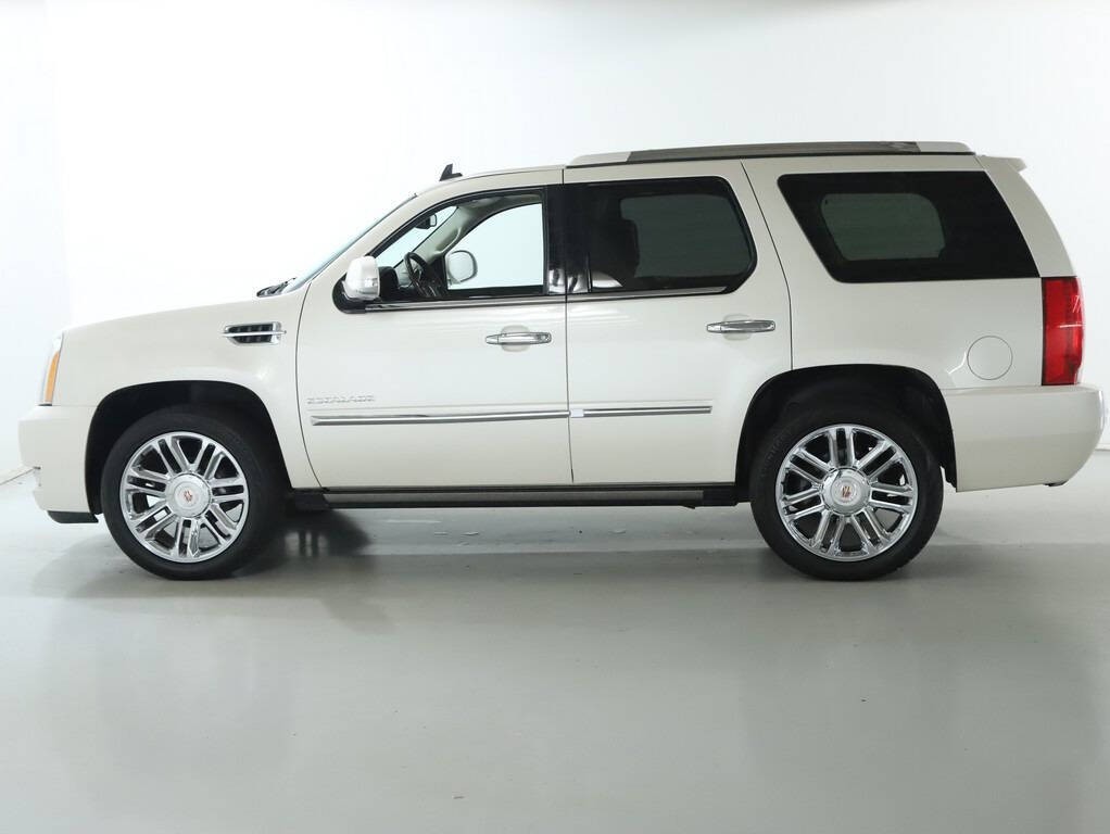 2014 Cadillac Escalade Image 41