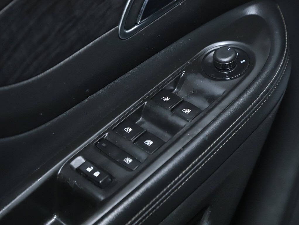 2016 Buick Enclave Image 16