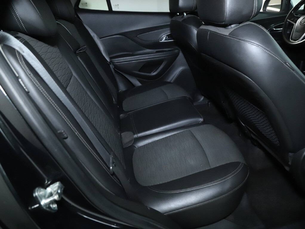 2016 Buick Enclave Image 31