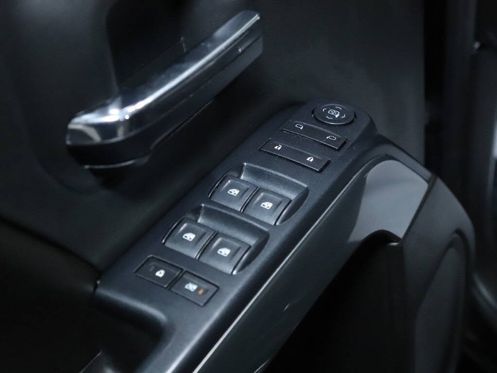 2015 Chevrolet Silverado 1500 Image 16