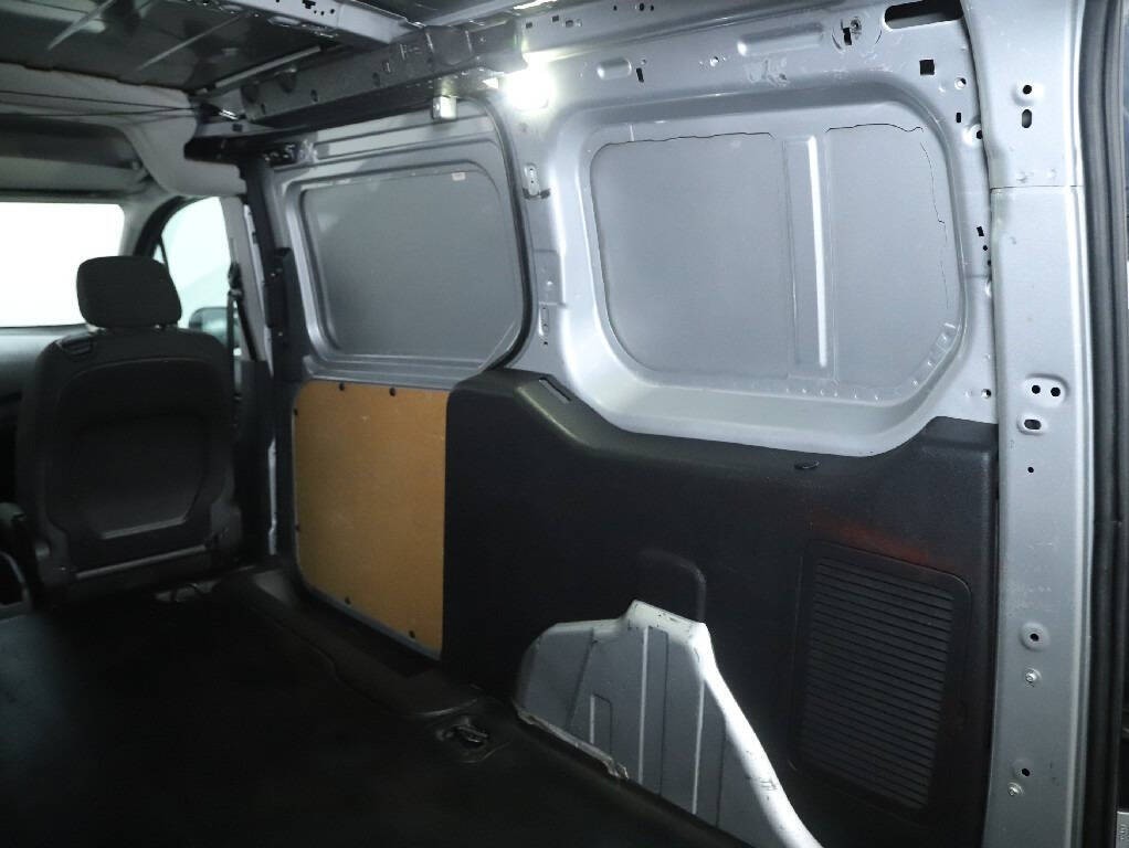 2017 Ford Transit Connect Image 29