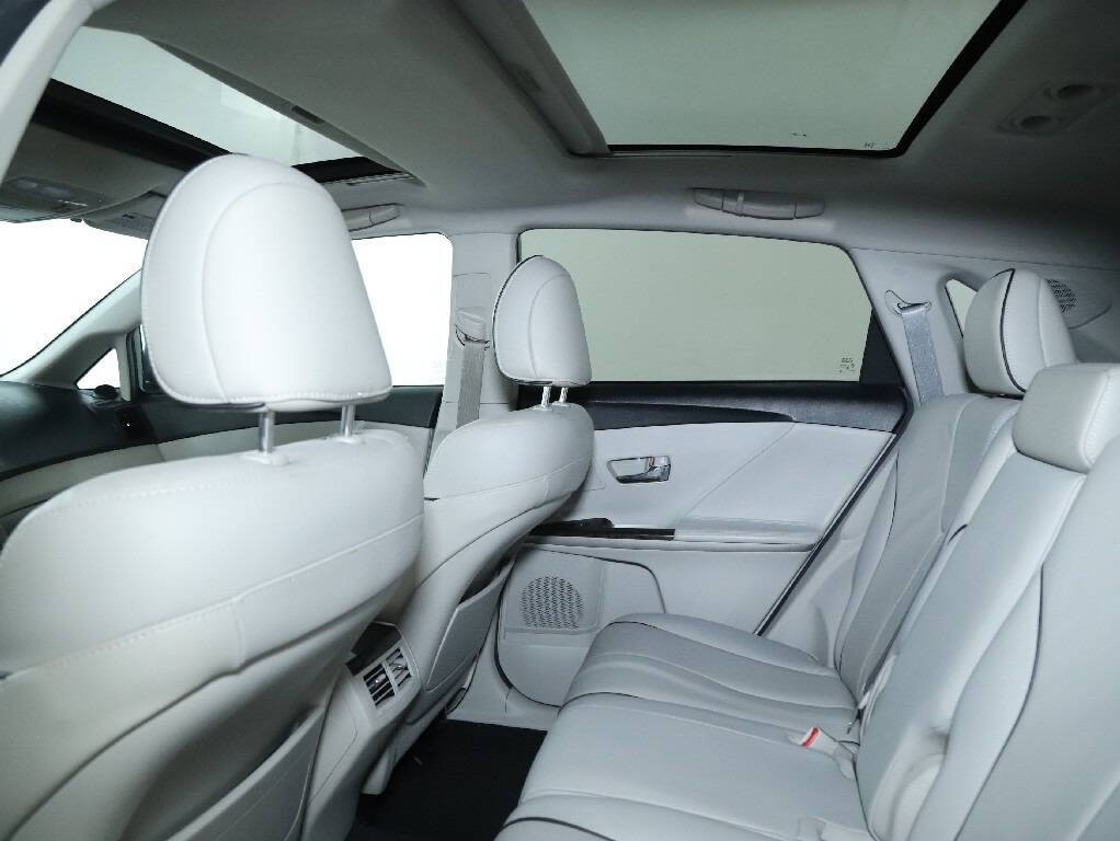 2013 Toyota Venza Image 15