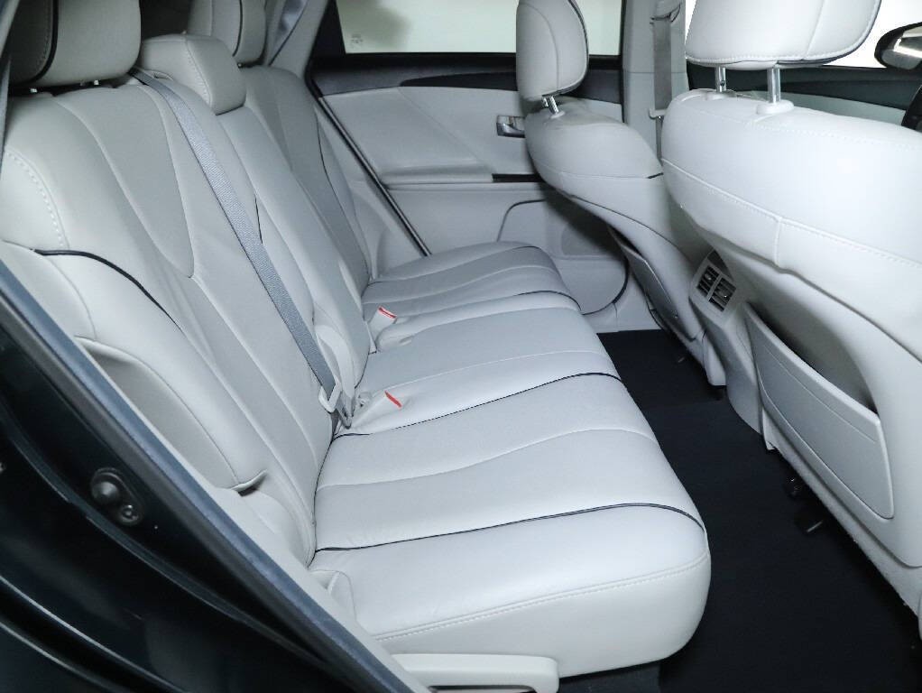 2013 Toyota Venza Image 31