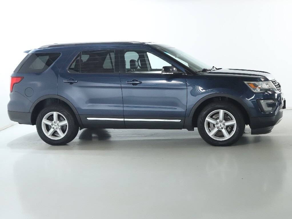 2016 Ford Explorer Image 11